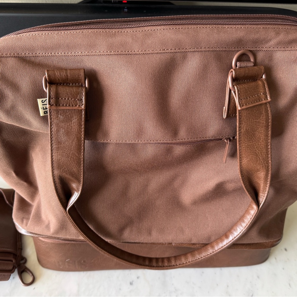 Beis mini weekender